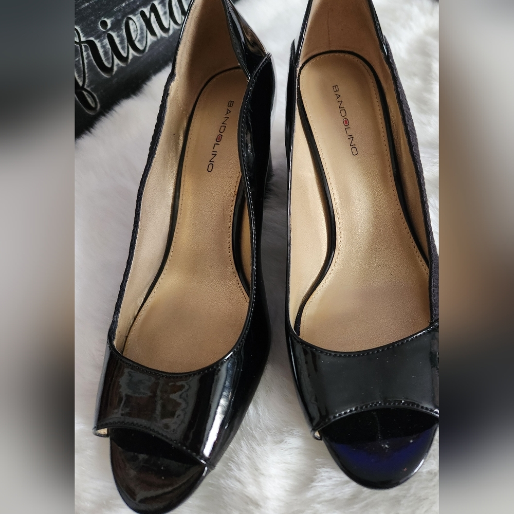 BLACK PATENT LEATHER AND A MATTE BLACK FABRIC HEELS - Picture 3 of 6